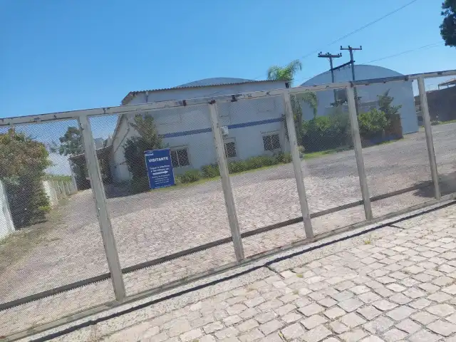 UMA FRAÇÃO DE TERRAS COM AREA DE 5.000 m² e respectivo Prédio construído dentro desta área, correspondente a Planta Industrial