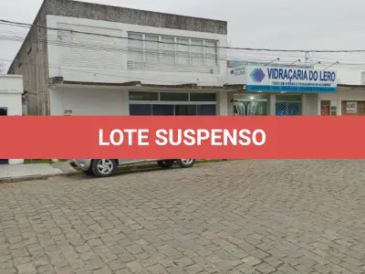LOTE 596 - Um Prédio Comercial de alvenaria