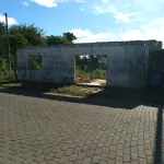 LOTE 099 - Um Prédio de Construção Mista