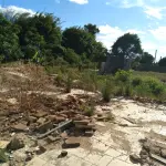 LOTE 099 - Um Prédio de Construção Mista