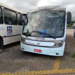 LOTE 075 - UM ONIBUS