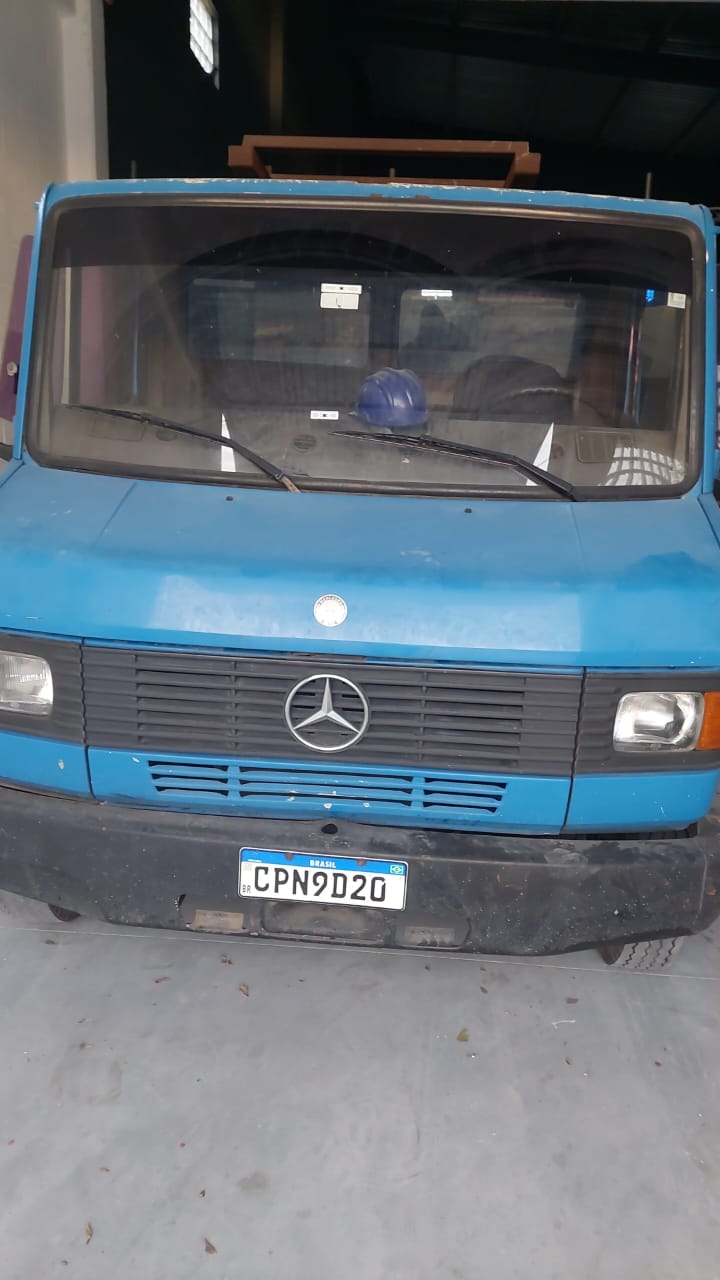 CAMINHÃO MERCEDES BENZ 709, ANO 1988 MODELO 1989
