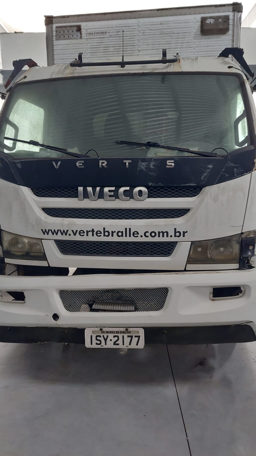 CAMINHÃO IVECO/VERTIS 90V16, ANO 2011 MODELO 2012